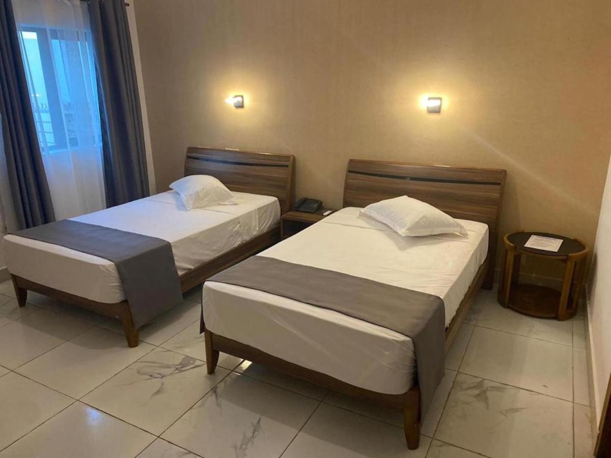 Hotel Residence La Corniche Dakar Bagian luar foto
